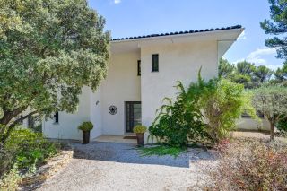 house 8 Rooms for rent on AIX EN PROVENCE (13100)