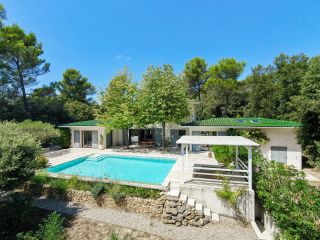 house 8 Rooms for rent on AIX EN PROVENCE (13100)