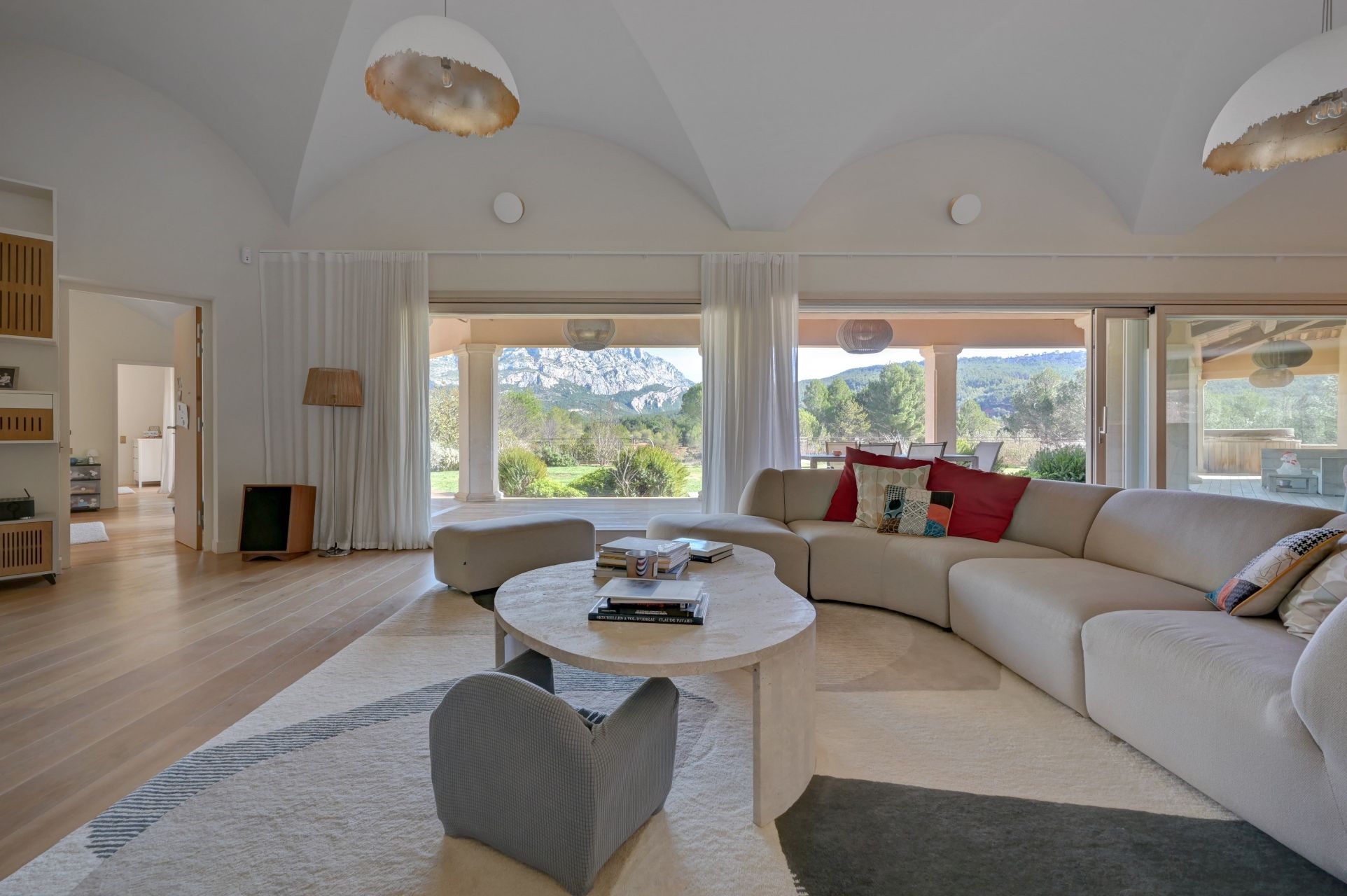 house 10 Rooms for rent on AIX EN PROVENCE (13100)