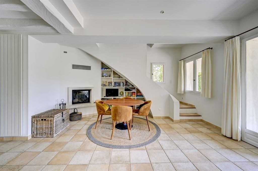 maison 7 Pièces en vente sur ST MAXIMIN LA STE BAUME (83470)