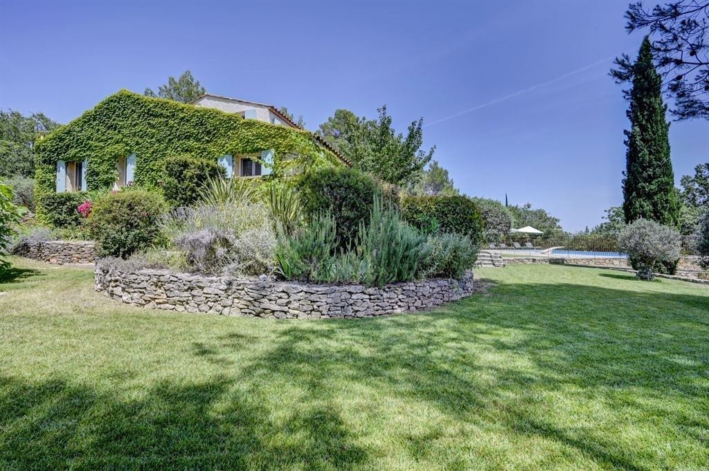 maison 7 Pièces en vente sur ST MAXIMIN LA STE BAUME (83470)