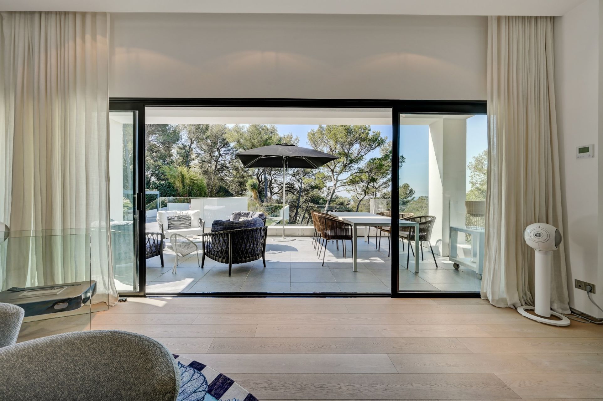 house 6 Rooms for sale on AIX EN PROVENCE (13100)