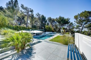 house 6 Rooms for sale on AIX EN PROVENCE (13100)