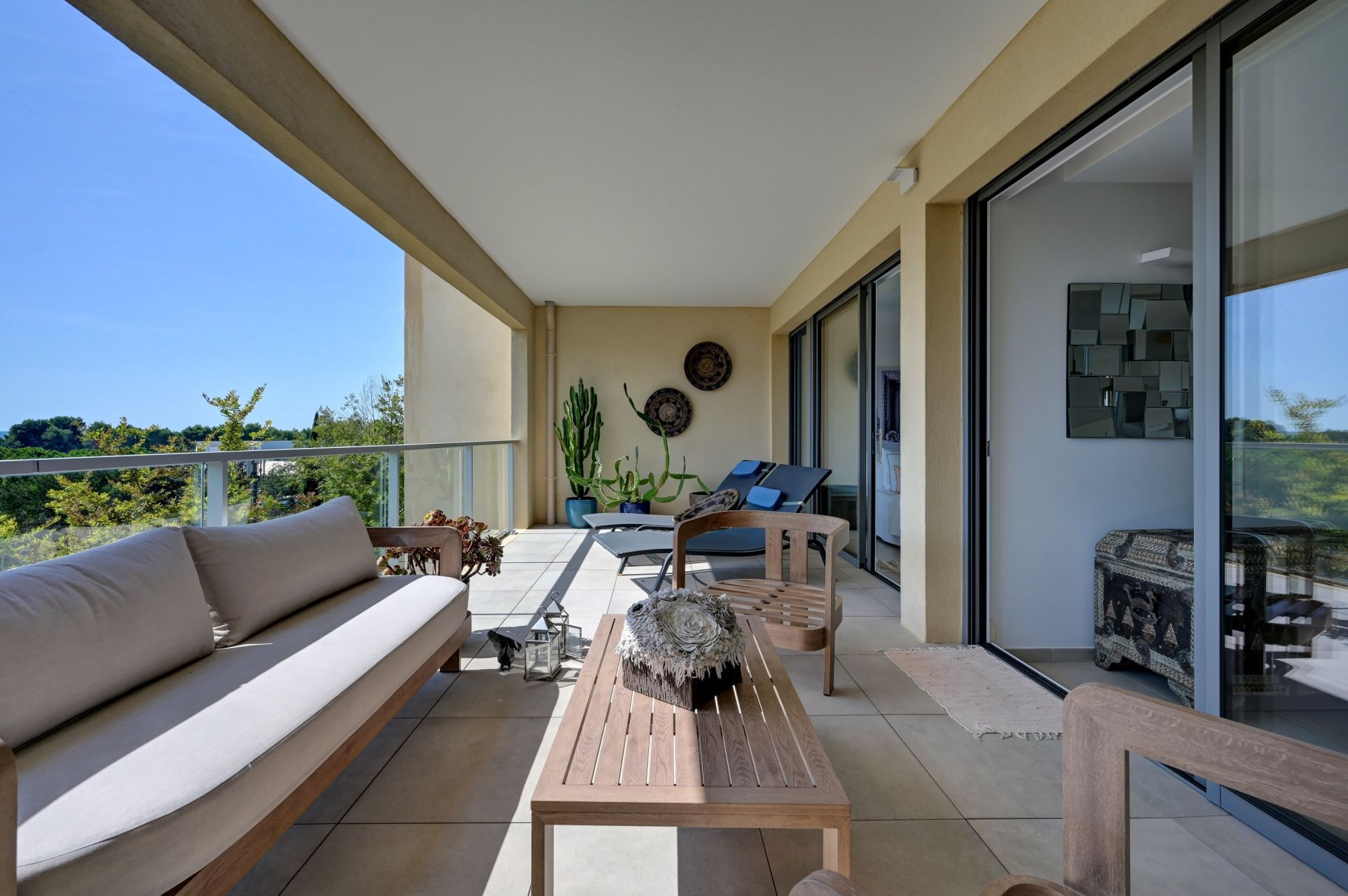 apartment 4 Rooms for sale on AIX EN PROVENCE (13090)