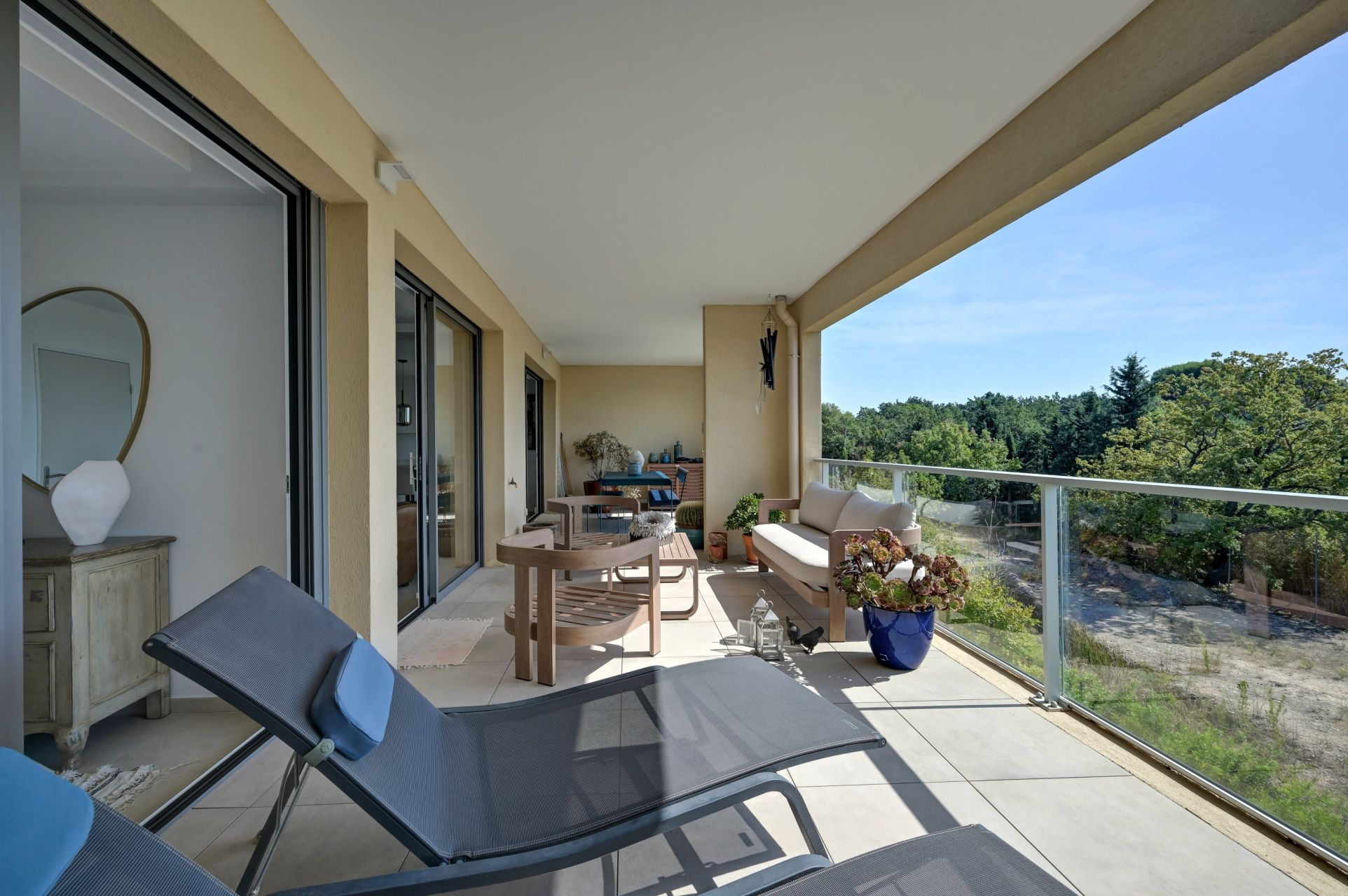 apartment 4 Rooms for sale on AIX EN PROVENCE (13090)