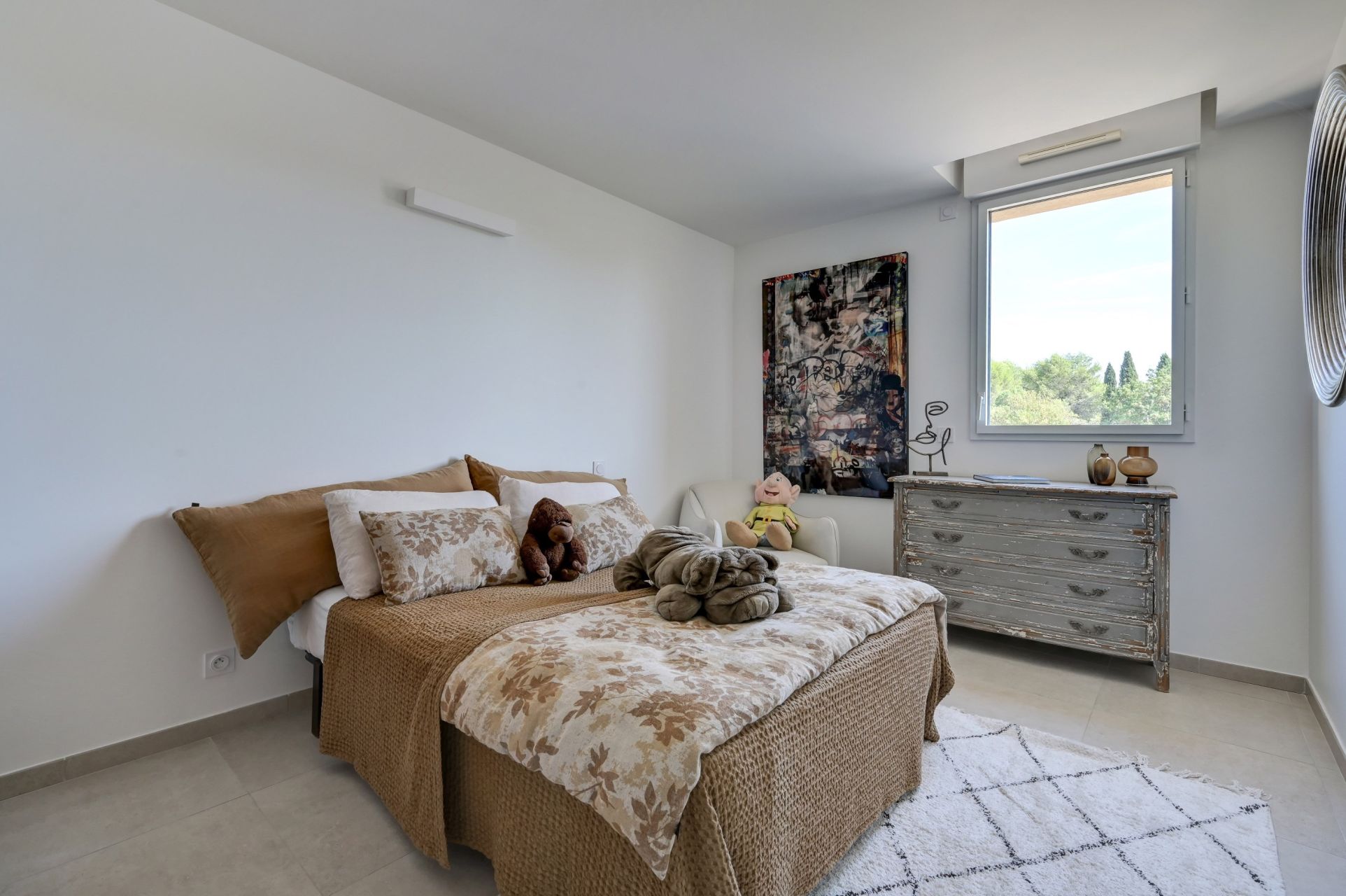 apartment 4 Rooms for sale on AIX EN PROVENCE (13090)