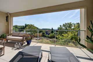 apartment 4 Rooms for sale on AIX EN PROVENCE (13090)