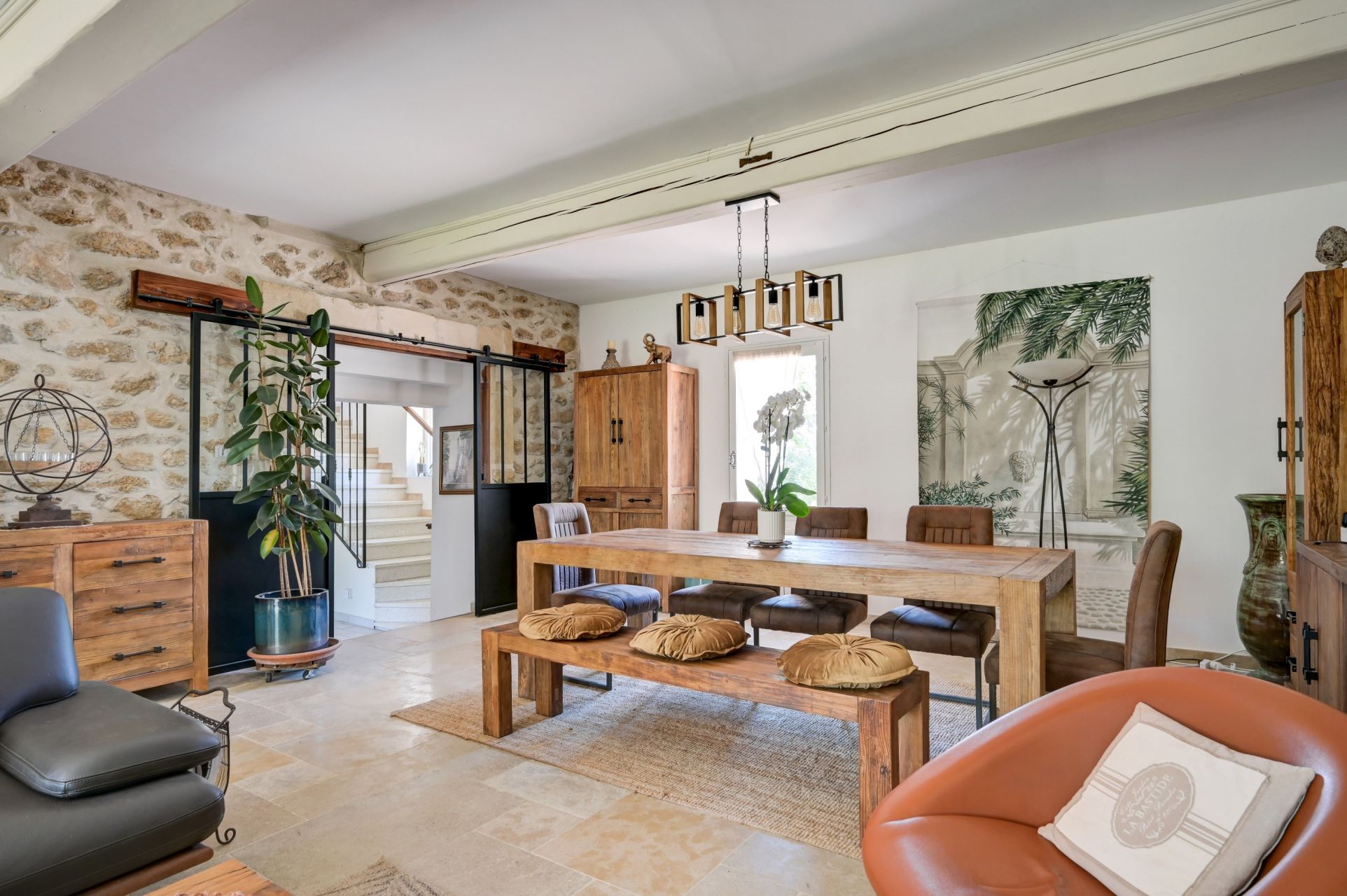 mas 6 Rooms for sale on LA BARBEN (13330)