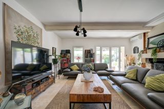 mas 6 Pièces en vente sur ST CANNAT (13760)