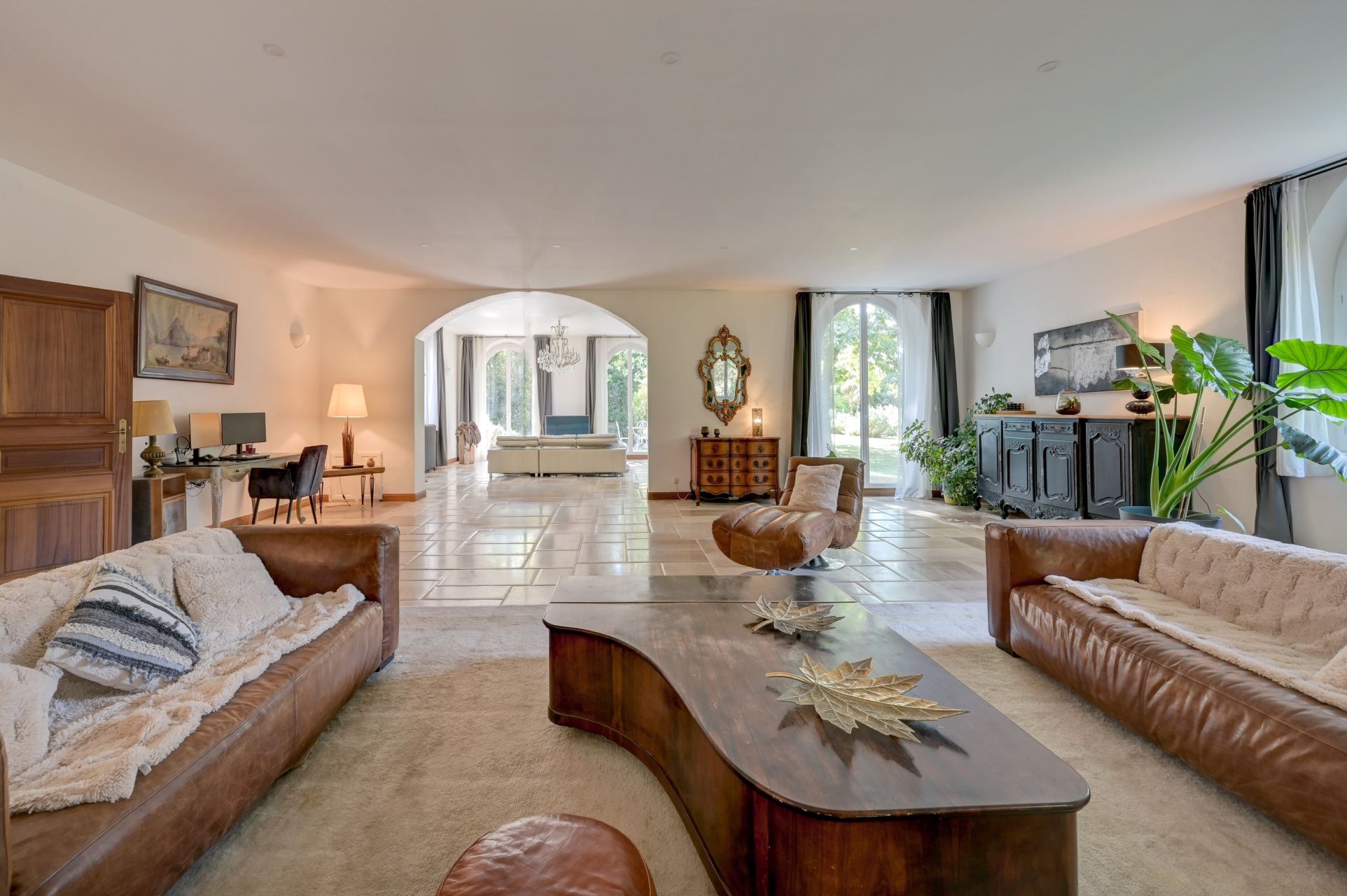 maison 12 Pièces en vente sur AIX EN PROVENCE (13100)