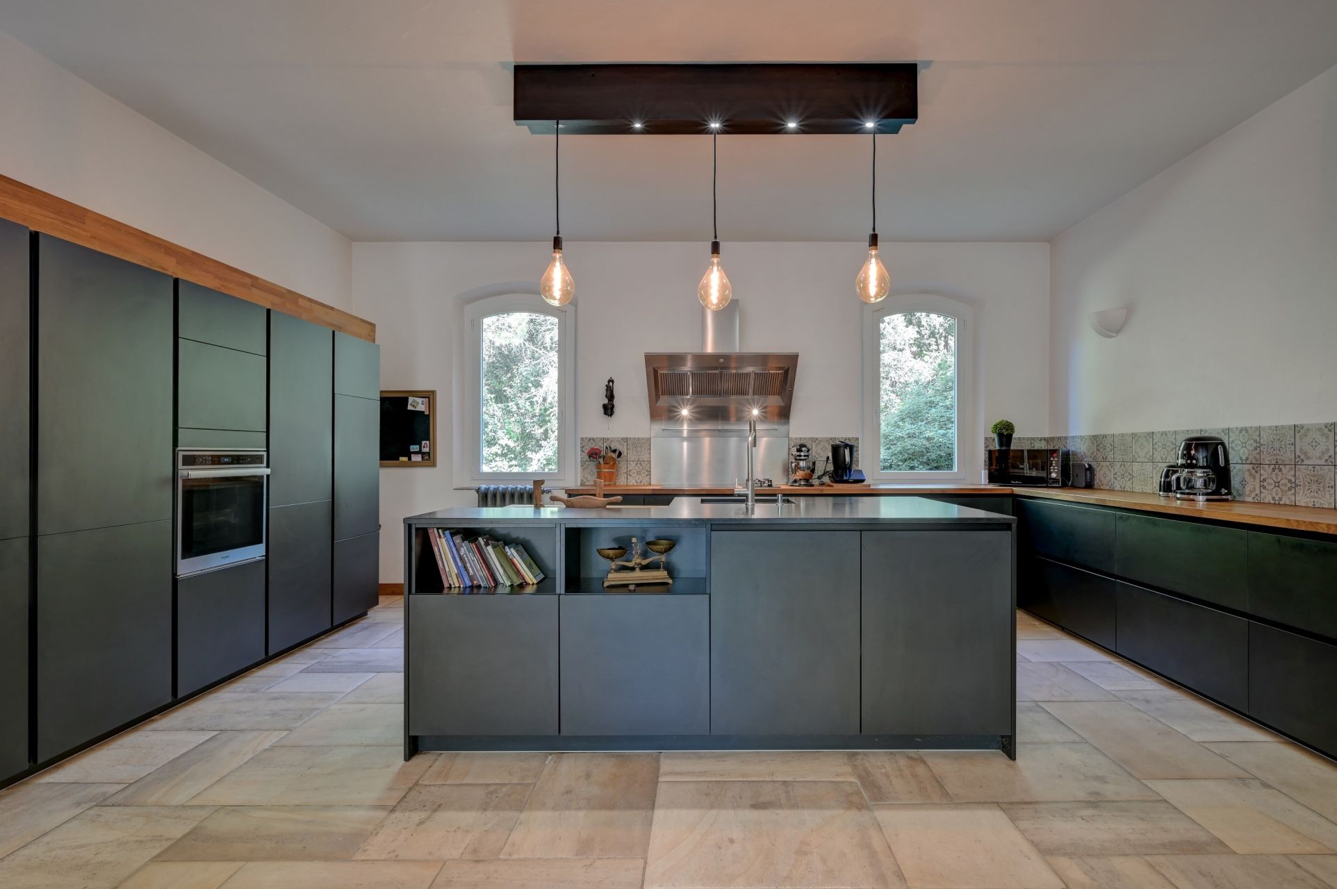 maison 12 Pièces en vente sur AIX EN PROVENCE (13100)