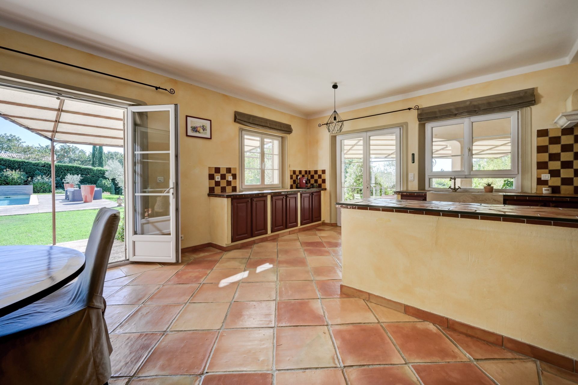 house 5 Rooms for sale on AIX EN PROVENCE (13100)