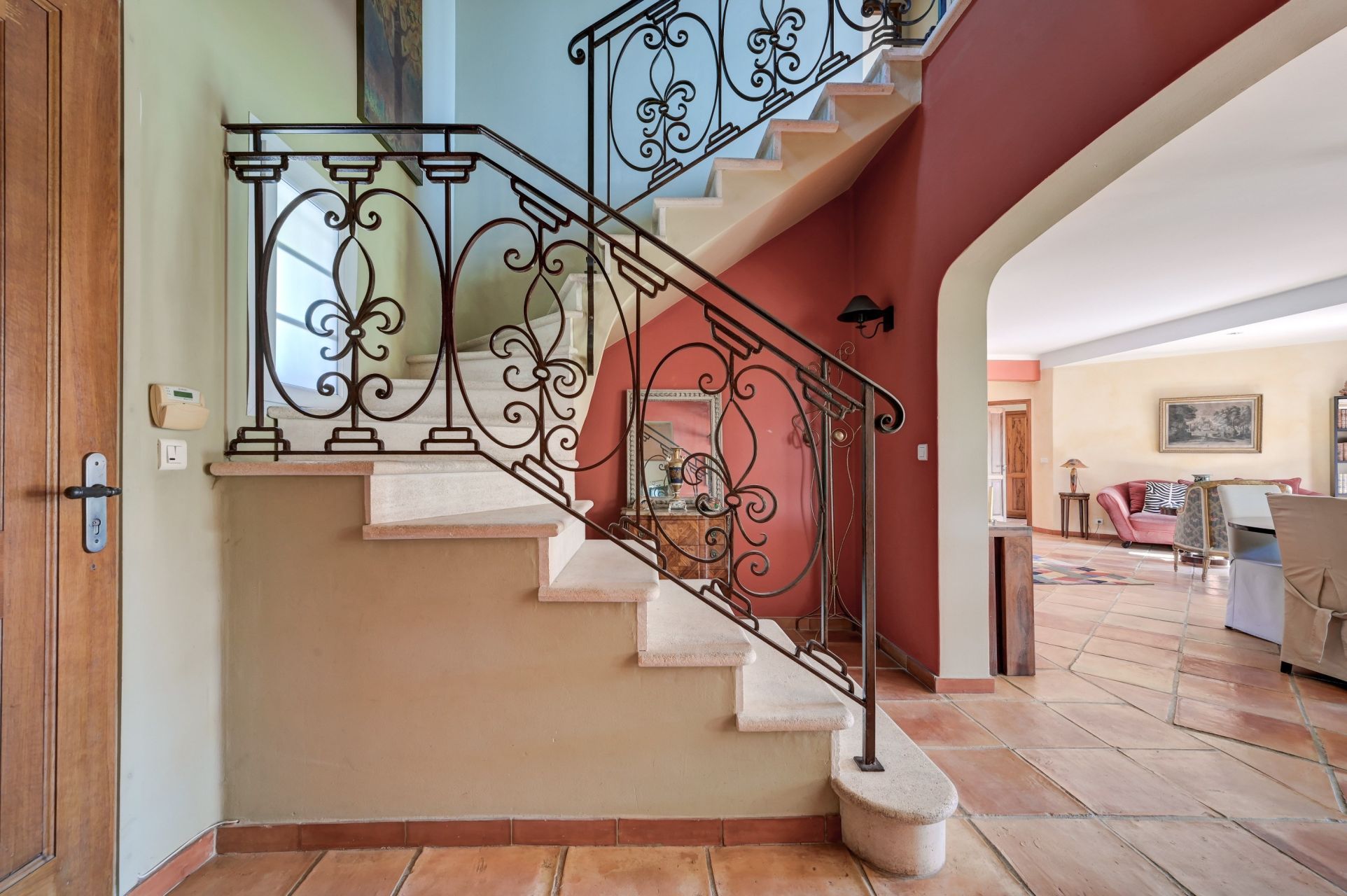 house 5 Rooms for sale on AIX EN PROVENCE (13100)