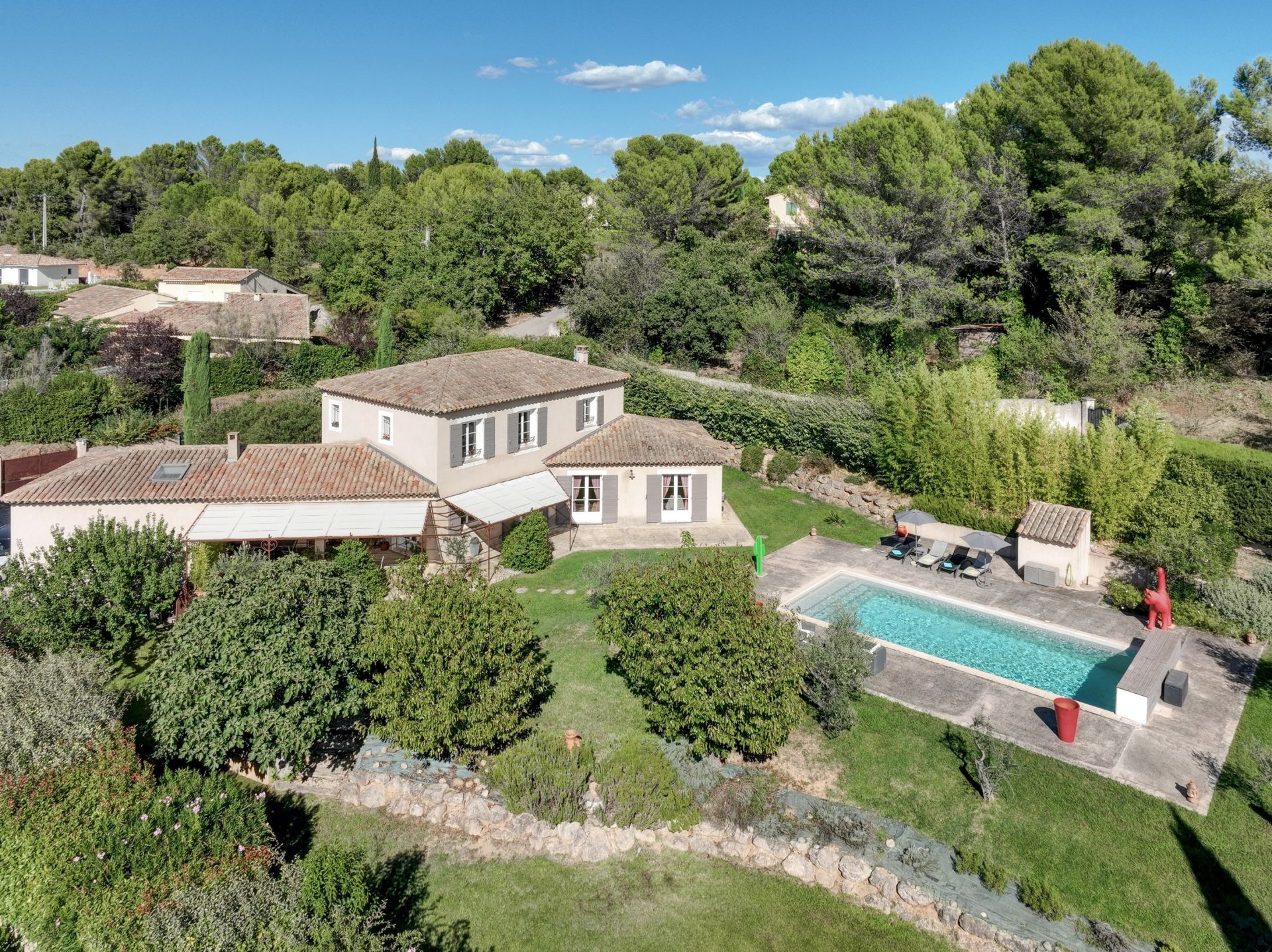 house 5 Rooms for sale on AIX EN PROVENCE (13100)