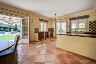 house 5 Rooms for sale on AIX EN PROVENCE (13100)