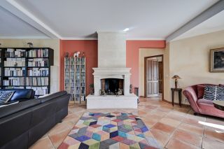 house 5 Rooms for sale on AIX EN PROVENCE (13100)