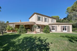 house 5 Rooms for sale on AIX EN PROVENCE (13100)