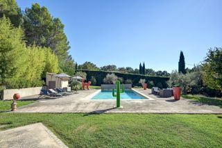 house 5 Rooms for sale on AIX EN PROVENCE (13100)