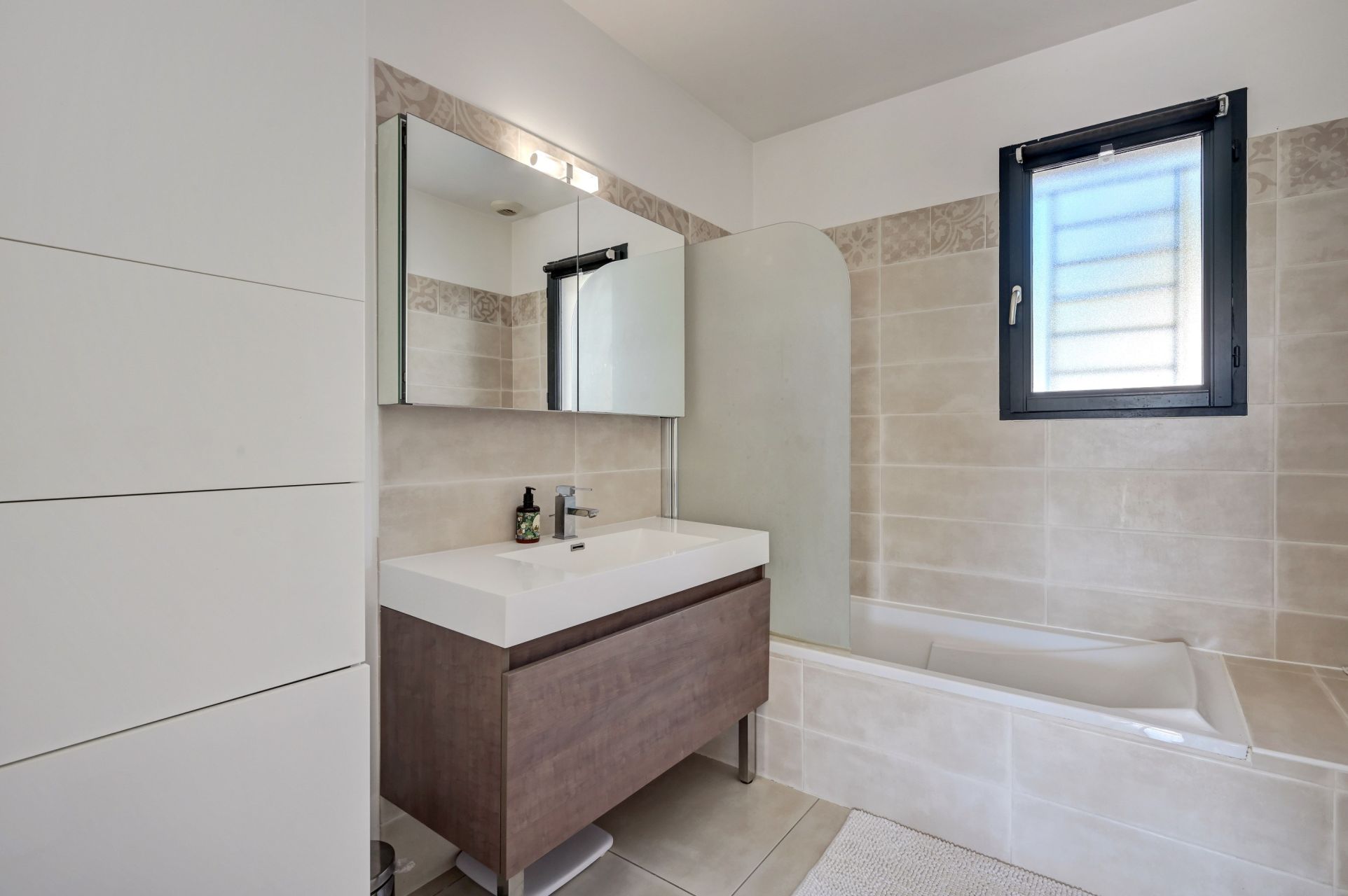 maison 5 Pièces en vente sur EGUILLES (13510)