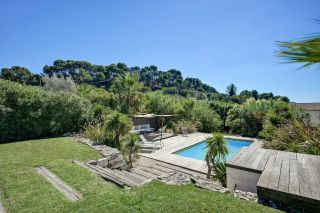 maison 5 Pièces en vente sur EGUILLES (13510)