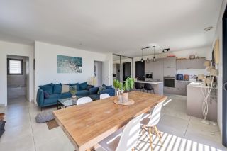 maison 5 Pièces en vente sur EGUILLES (13510)