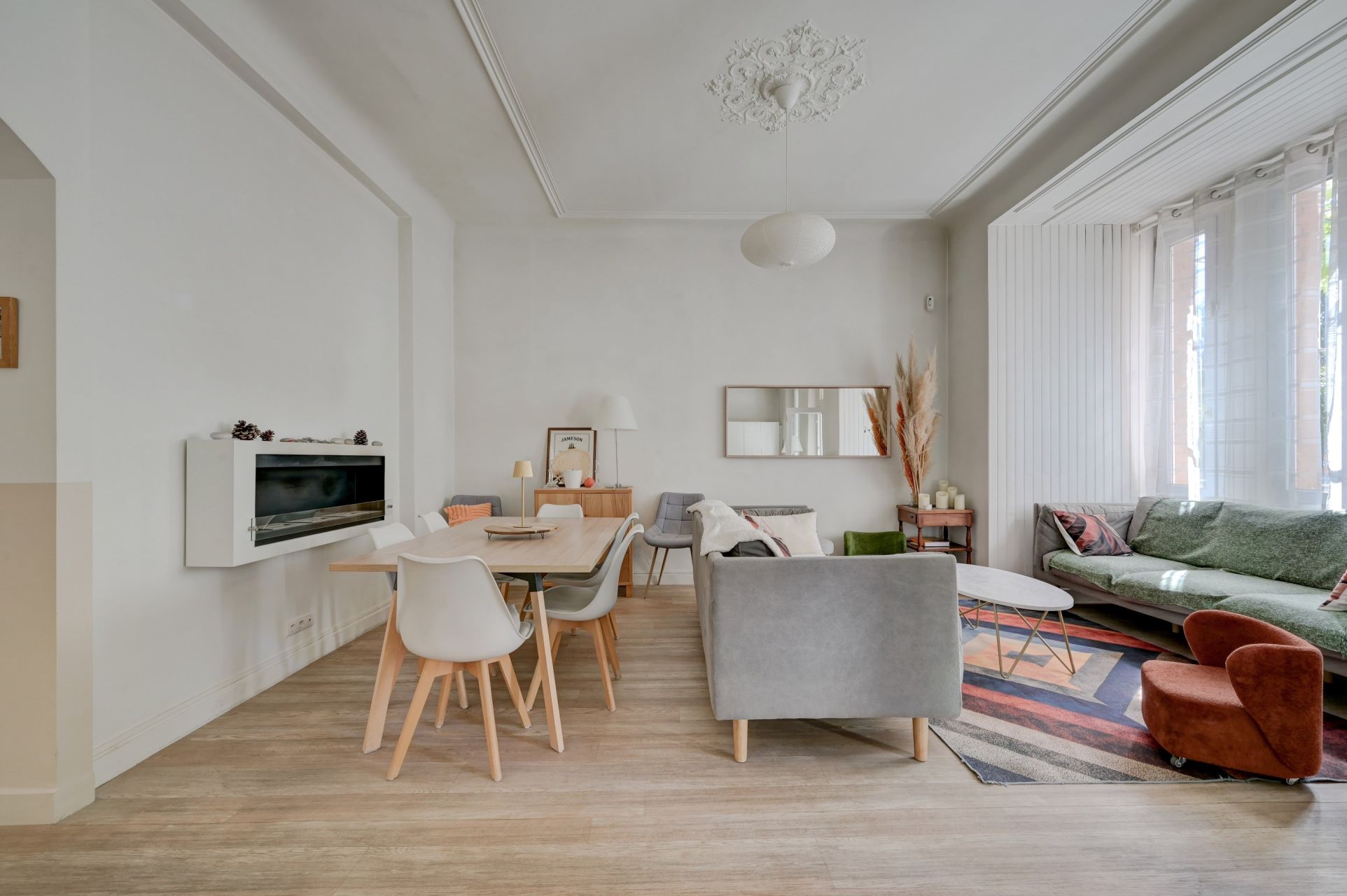 house 7 Rooms for sale on AIX EN PROVENCE (13100)