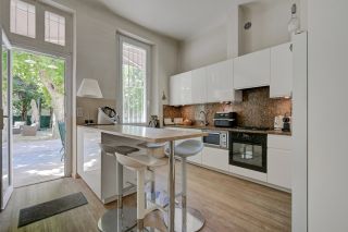 house 7 Rooms for sale on AIX EN PROVENCE (13100)