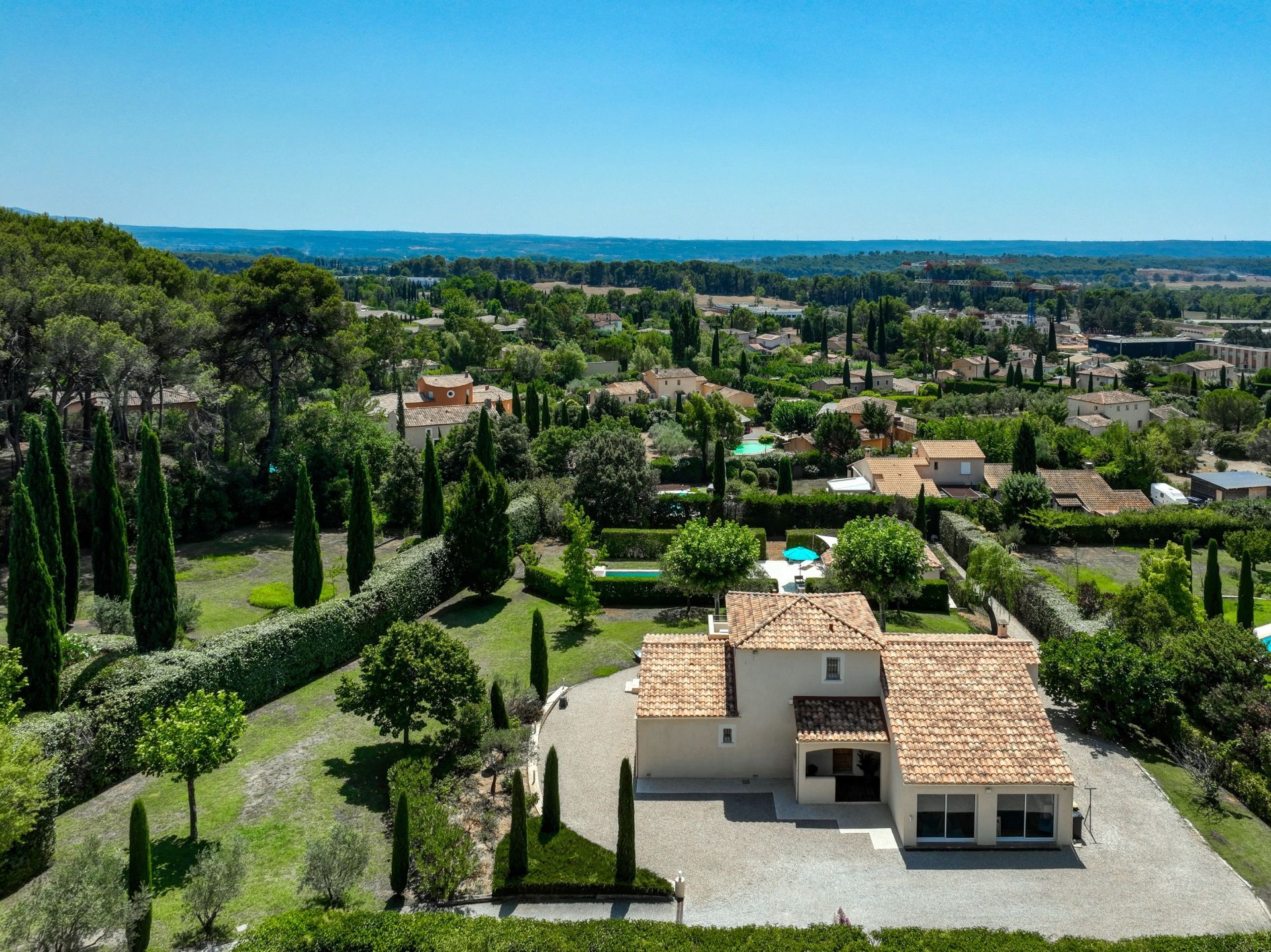 house 5 Rooms for sale on AIX EN PROVENCE (13100)