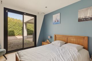 house 10 Rooms for sale on AIX EN PROVENCE (13100)