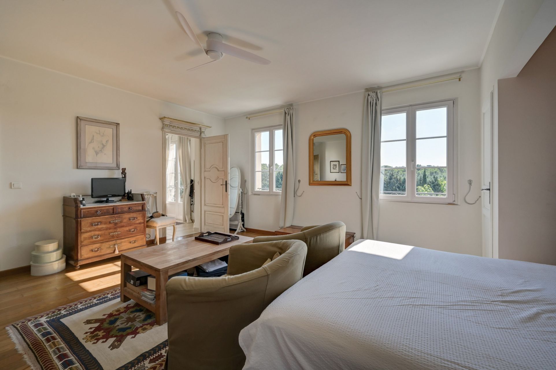 maison 8 Pièces en vente sur CABRIES (13480)