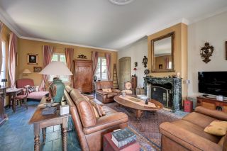 maison 8 Pièces en vente sur CABRIES (13480)
