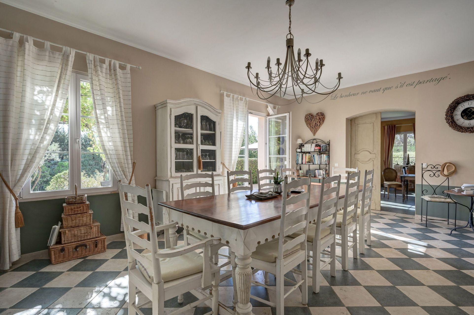 bastide 8 Pièces en vente sur AIX EN PROVENCE (13100)
