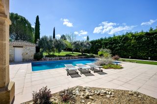 villa 6 Pièces en vente sur CABRIES (13480)