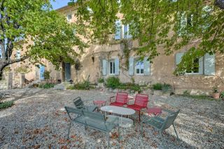 maison 8 Pièces en location sur AIX EN PROVENCE (13100)