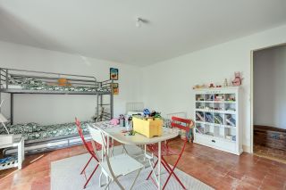 maison 8 Pièces en location sur AIX EN PROVENCE (13100)