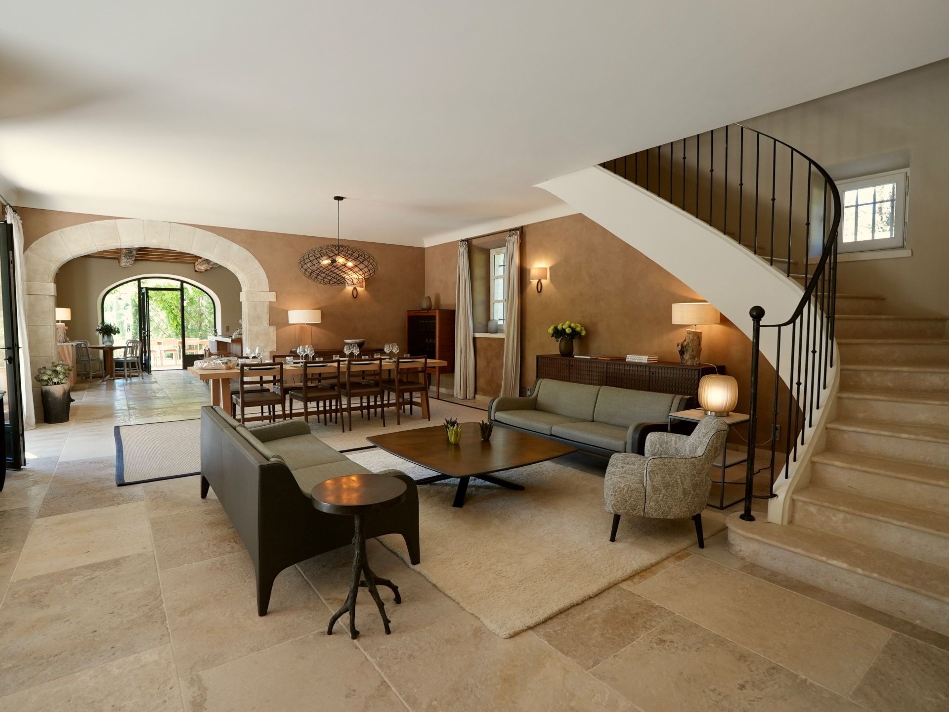 maison 10 Pièces en location saisonnière sur EYGALIERES (13810)