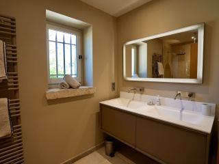 maison 10 Pièces en location saisonnière sur EYGALIERES (13810)