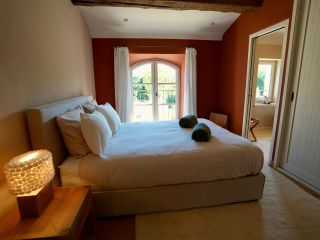maison 10 Pièces en location saisonnière sur EYGALIERES (13810)