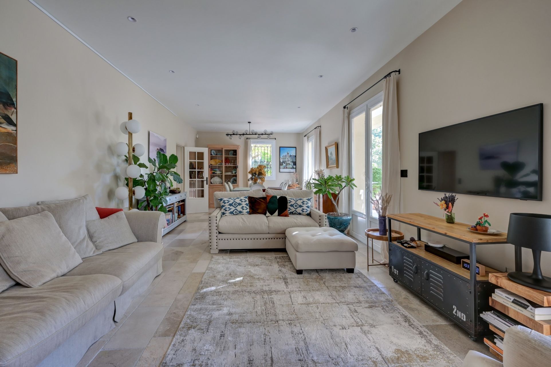 house 5 Rooms for sale on AIX EN PROVENCE (13100)