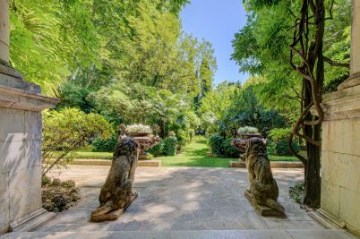 Vente Maison Aix-en-Provence 10 Pièces 400 m²