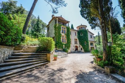 Vente Maison Aix-en-Provence 15&nbsp;Pièces 657&nbsp;m²