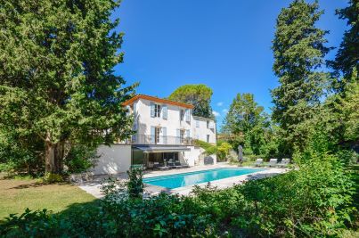 Sale Castle Aix-en-Provence 10&nbsp;Rooms 420&nbsp;m²