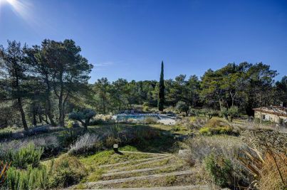 Sale House Aix-en-Provence 8&nbsp;Rooms 330&nbsp;m²