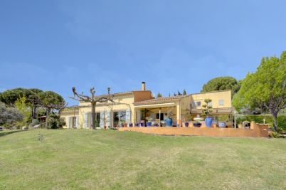 Vente Maison Aix-en-Provence 8&nbsp;Pièces 261&nbsp;m²