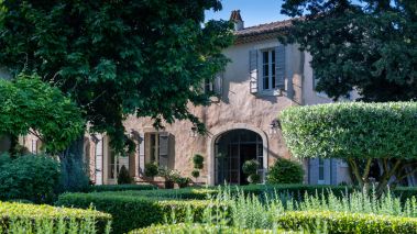 mas 12 Pièces en location saisonnière sur ST REMY DE PROVENCE (13210)