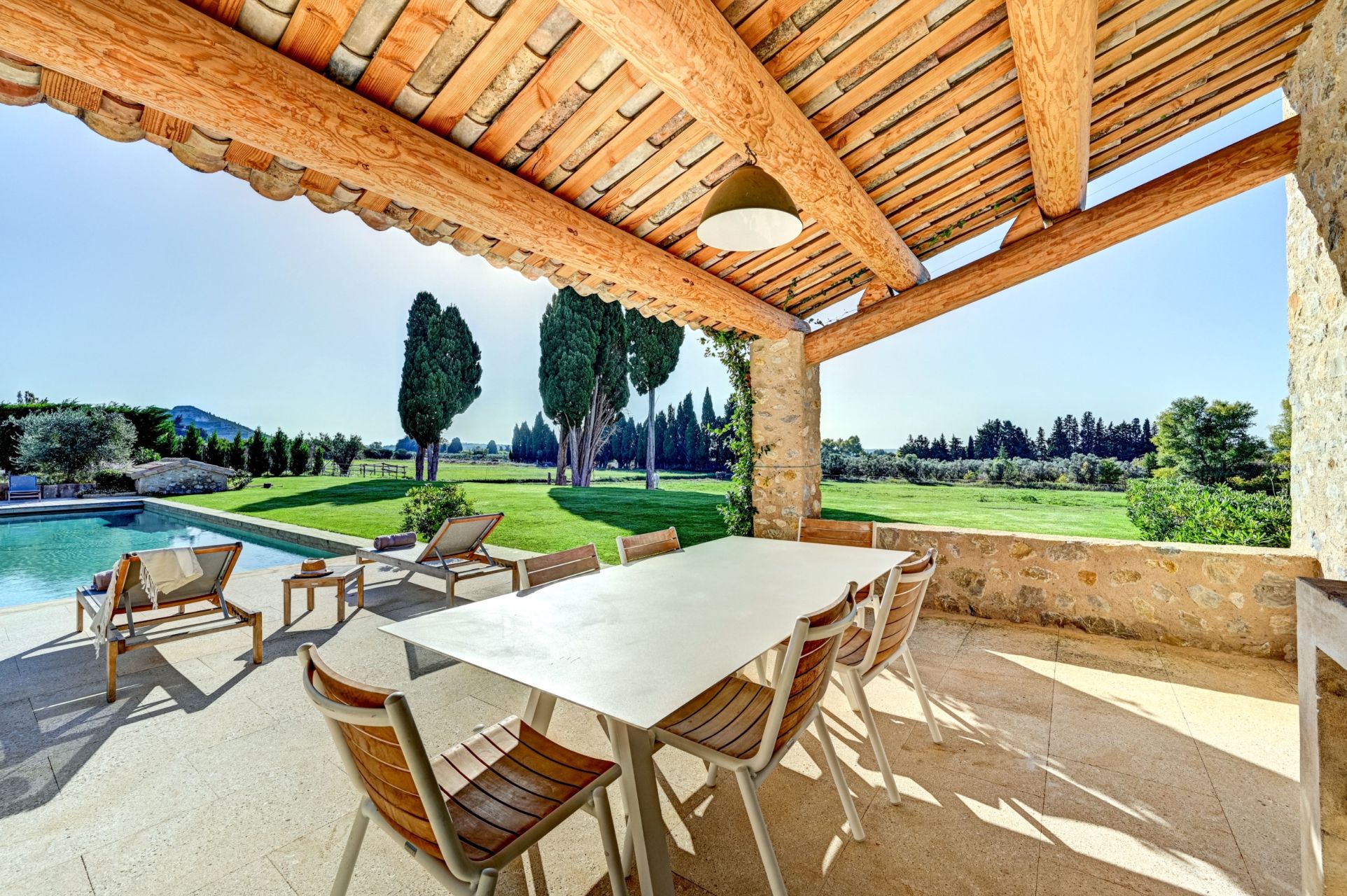 mas 6 Pièces en location saisonnière sur MAUSSANE LES ALPILLES (13520)