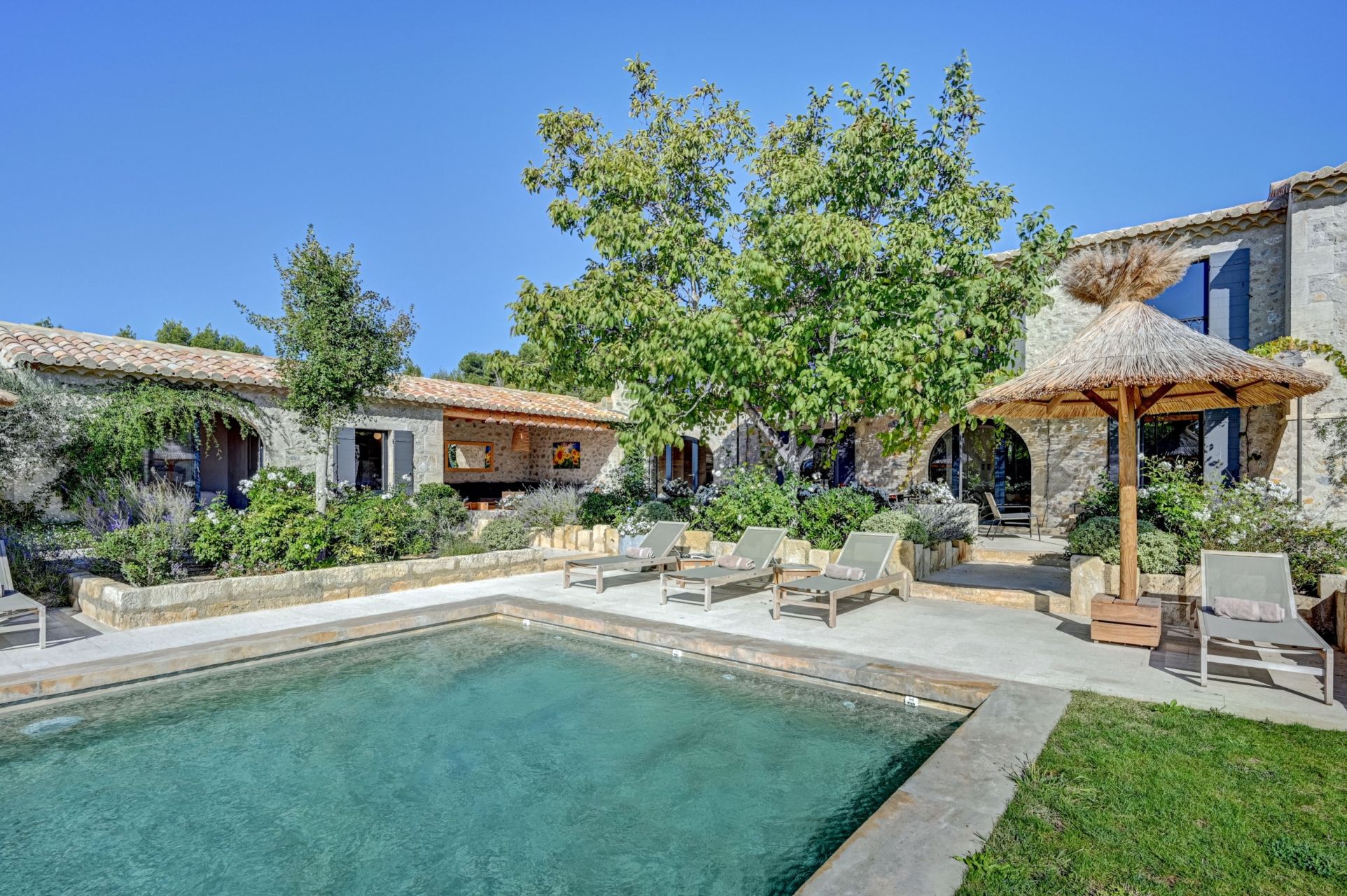 mas 6 Pièces en location saisonnière sur MAUSSANE LES ALPILLES (13520)