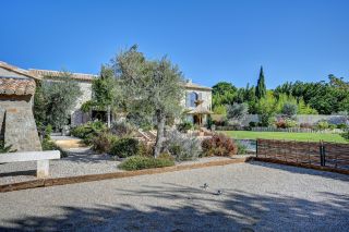 mas 6 Pièces en location saisonnière sur MAUSSANE LES ALPILLES (13520)