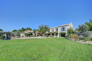 mas 6 Pièces en location saisonnière sur MAUSSANE LES ALPILLES (13520)