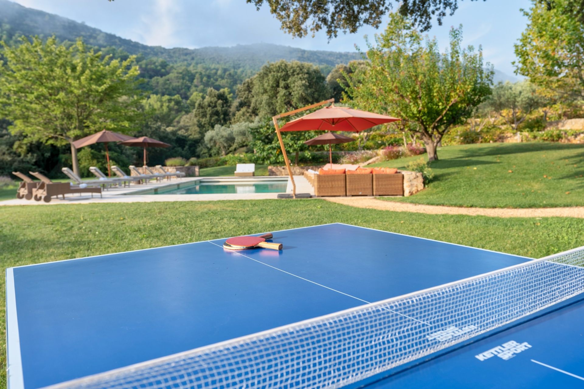 mas 12 Pièces en location saisonnière sur AIX EN PROVENCE (13090)